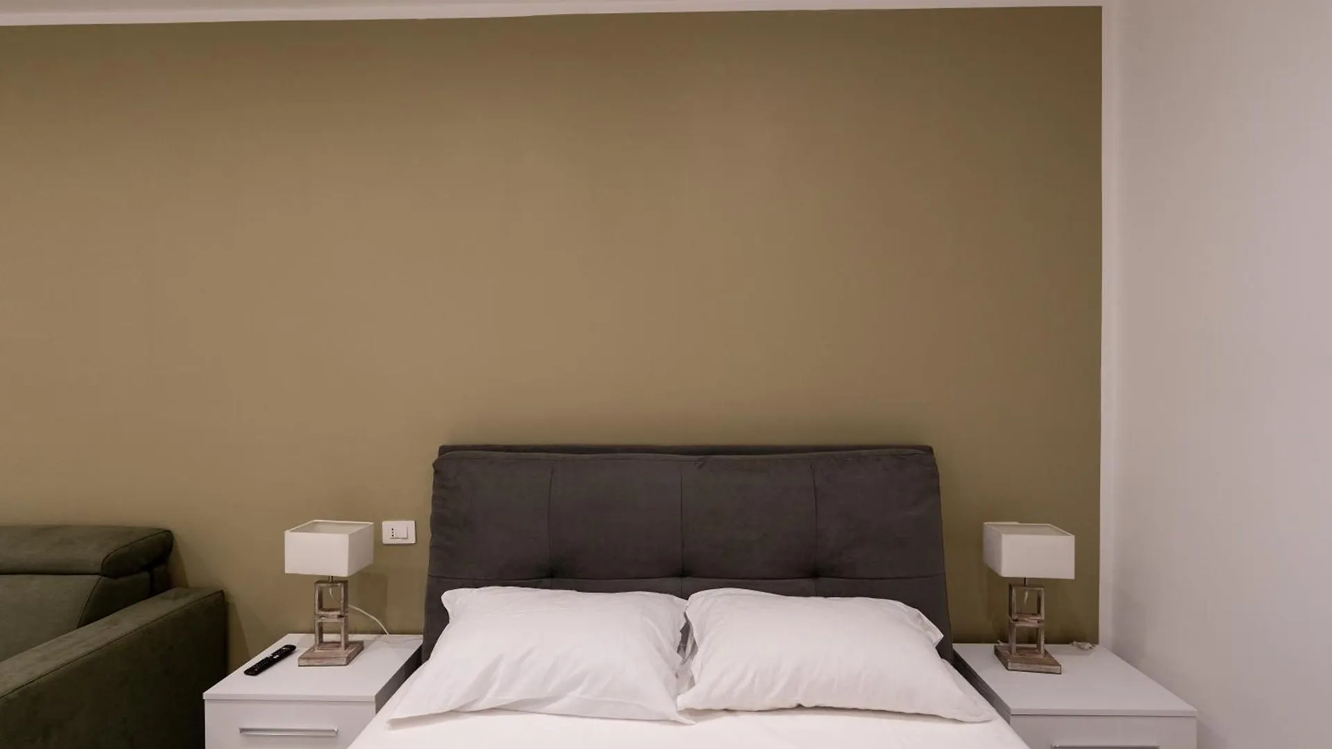 Apartment Suites Gaudioso Napoli Center