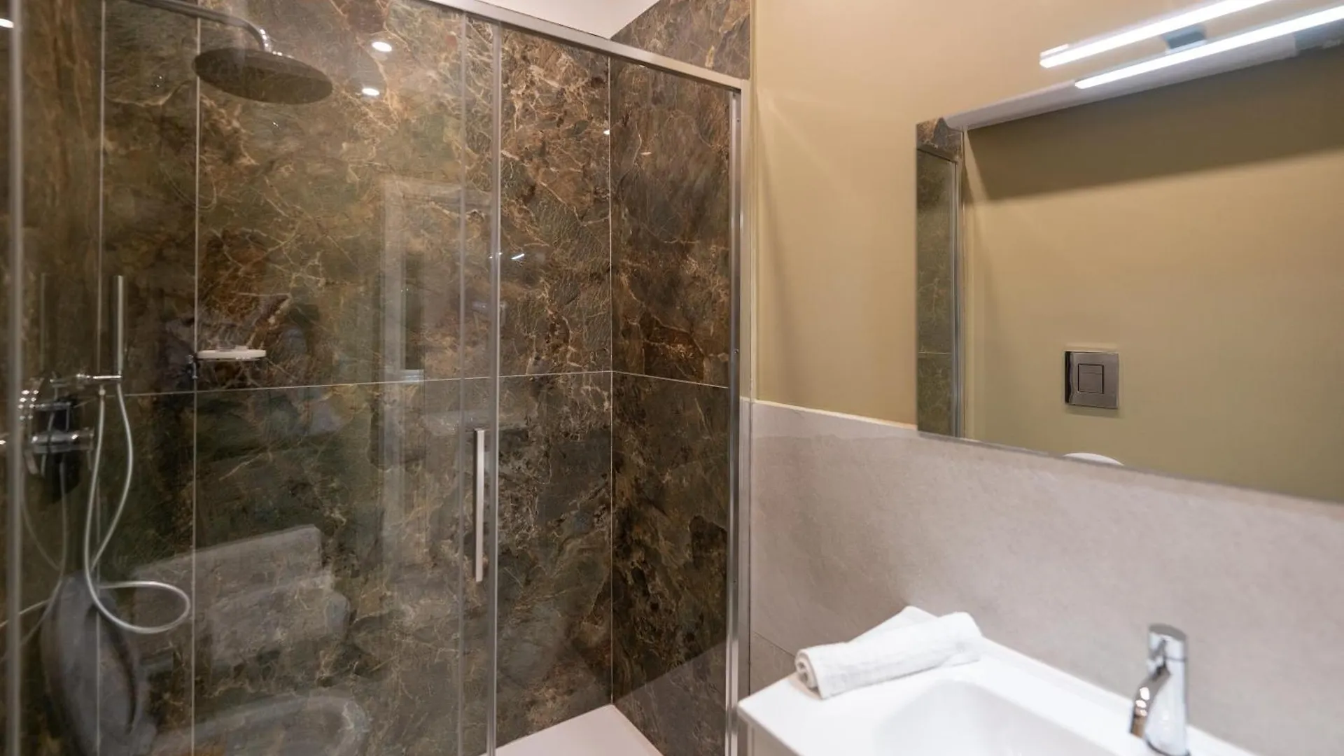 Apartment Suites Gaudioso Napoli Center